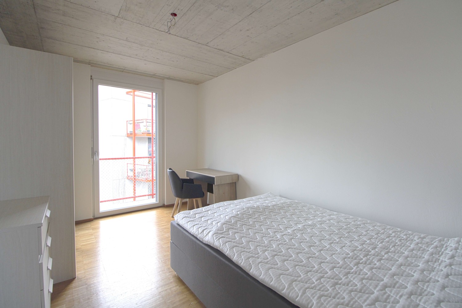 Zimmer in einer Wohngemeinschaft, Foto 3 von 7