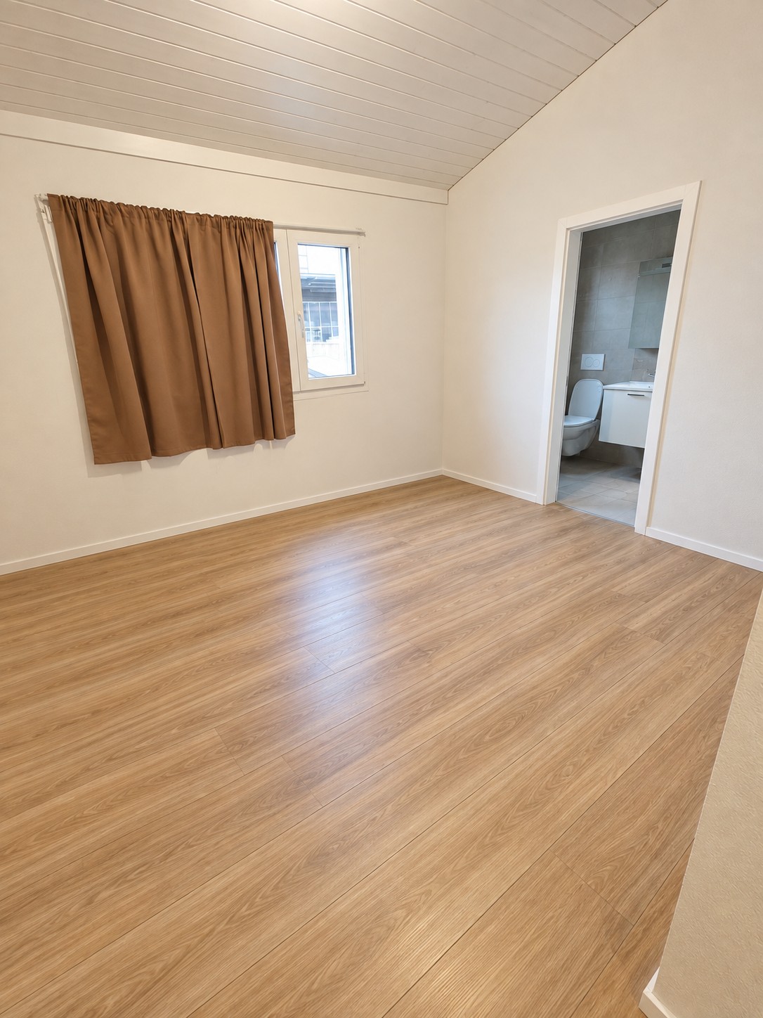 4 ½ Zimmer Einfamilienhaus, Foto 1 von 10