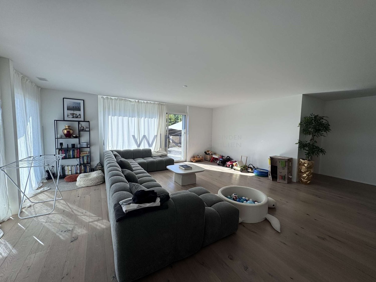 5 ½ rooms terrace flat, Foto 1 von 10