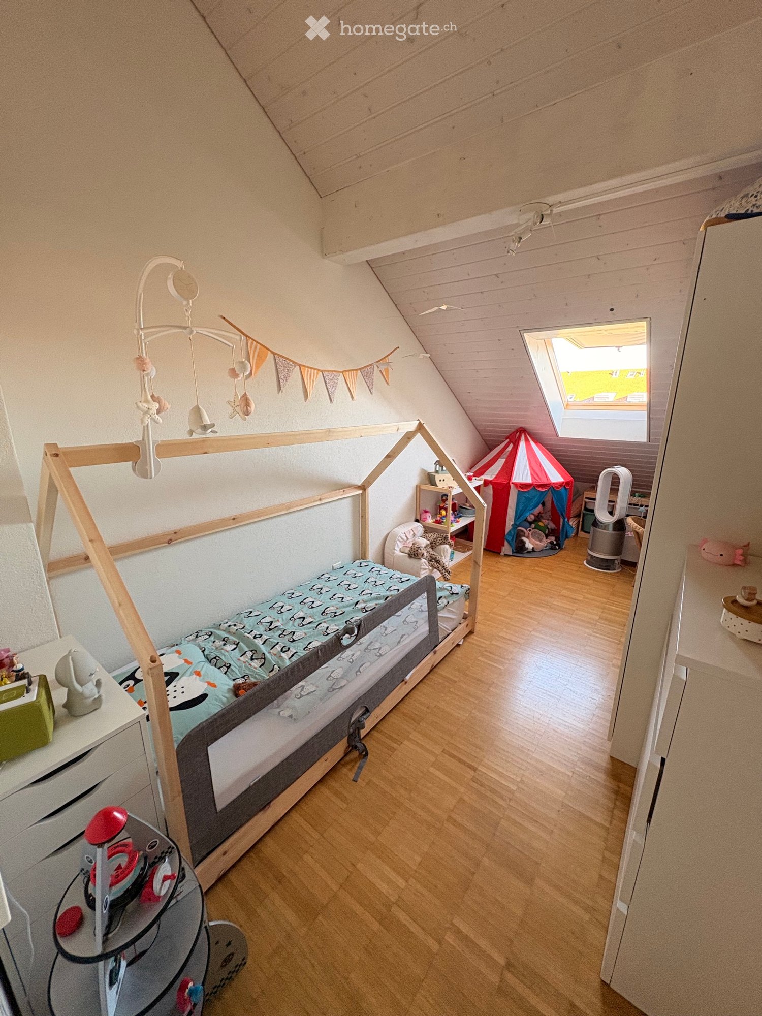 5 rooms apartment