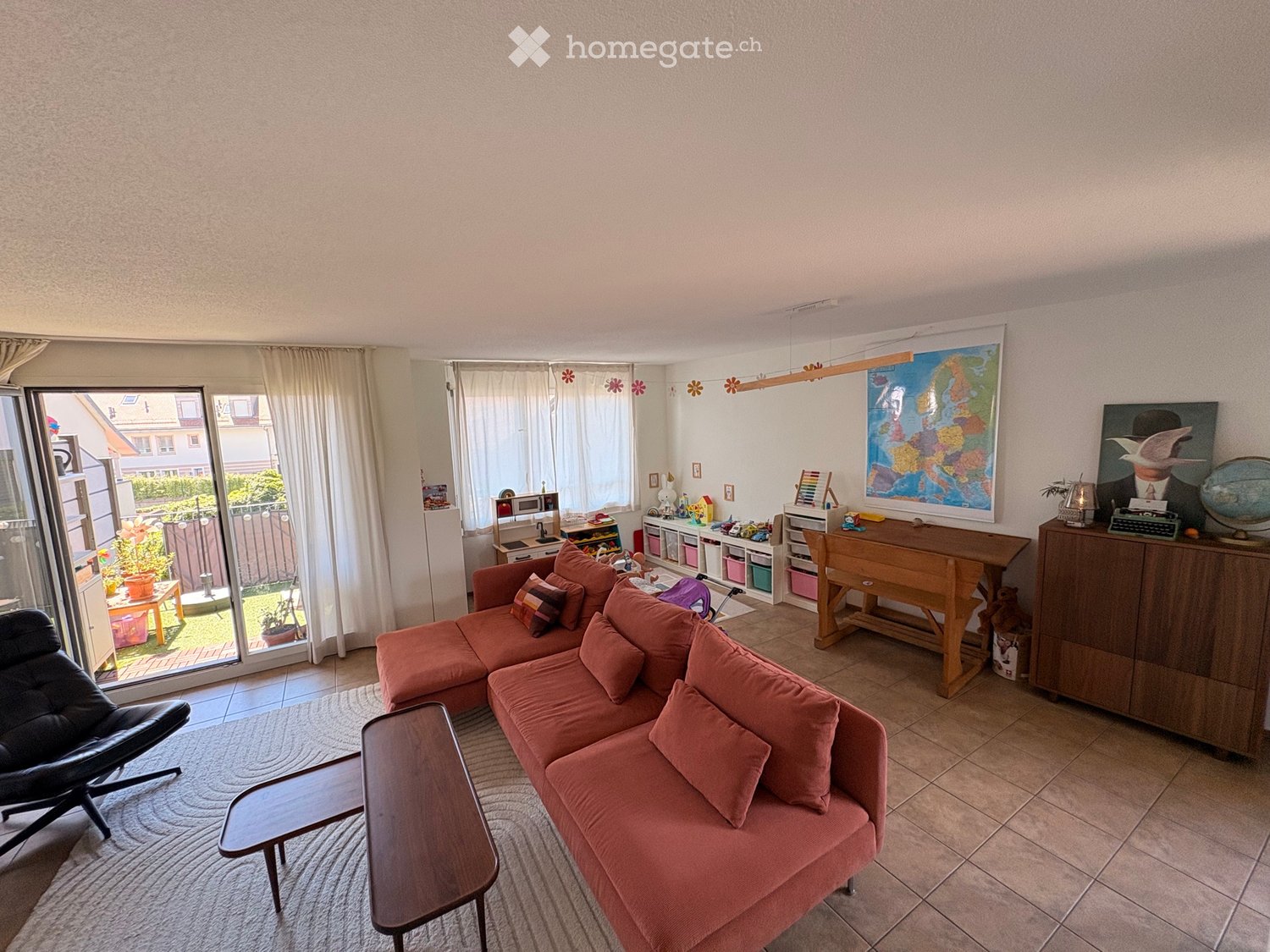 5 rooms apartment
