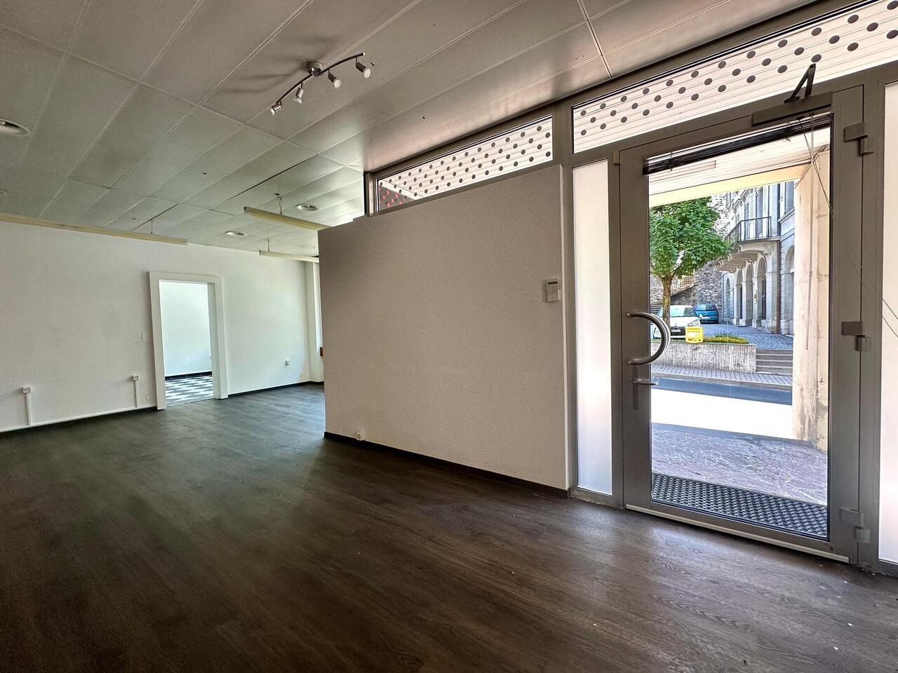 130m² Gewerbe, Foto 2 von 5