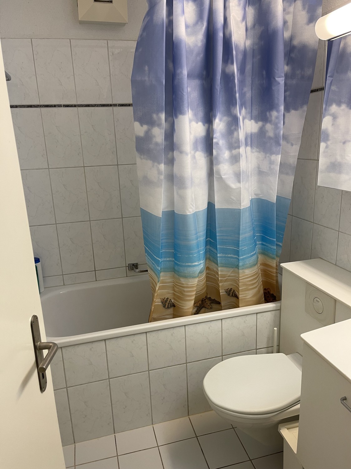 Zimmer in einer Wohngemeinschaft, Foto 3 von 4