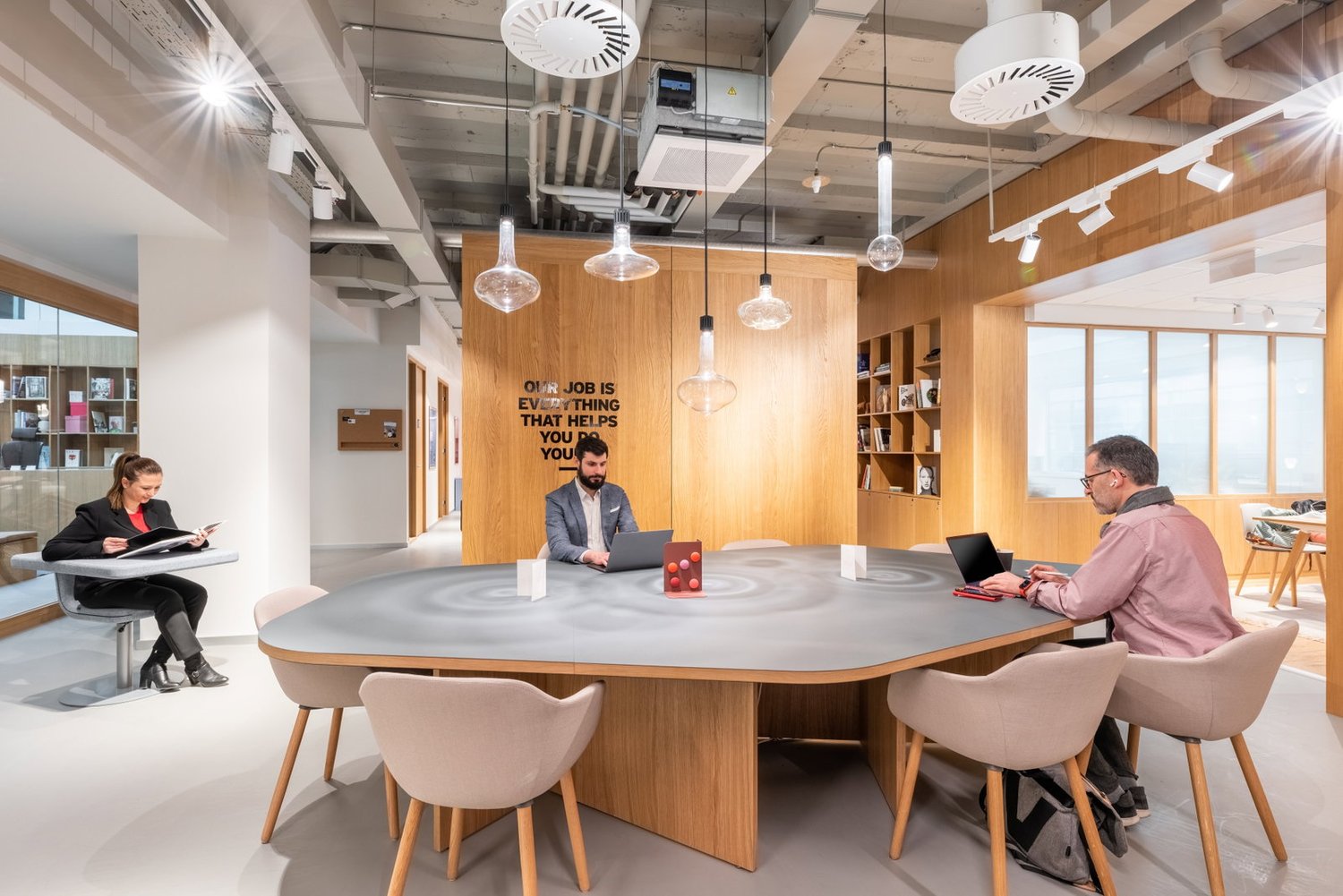150m² office