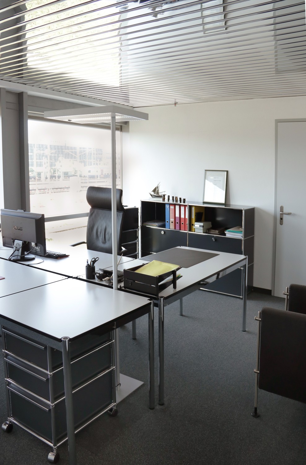 Office, Foto 2 von 5