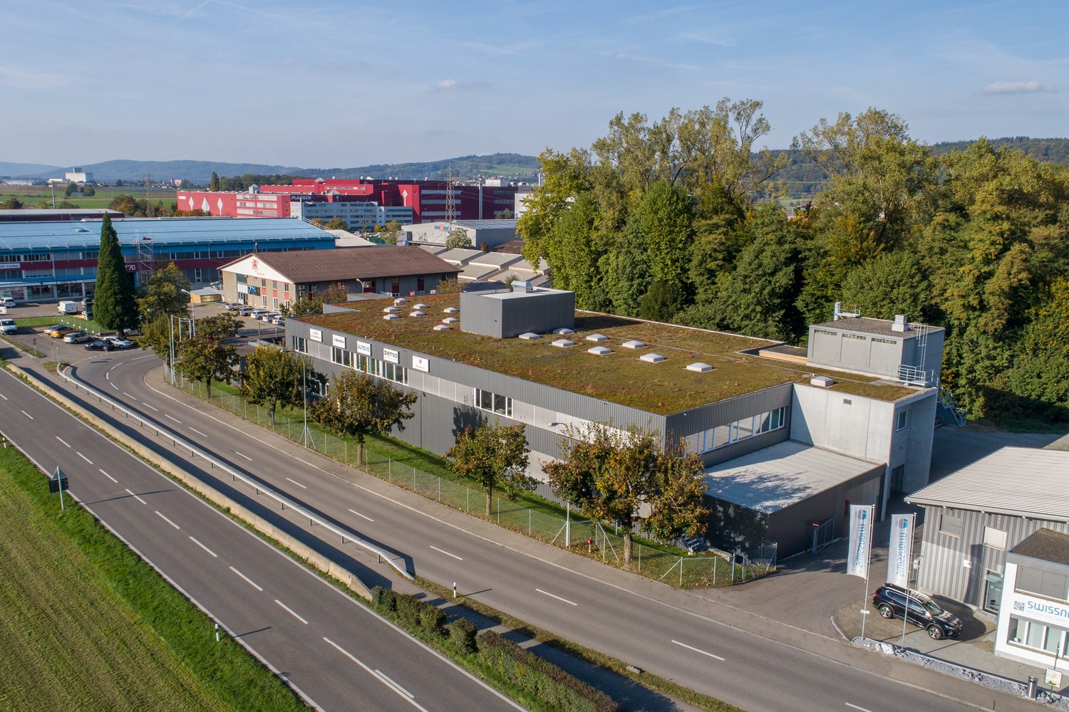 300m² office