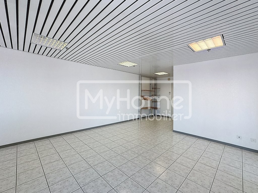 103m² shop, Foto 1 von 6
