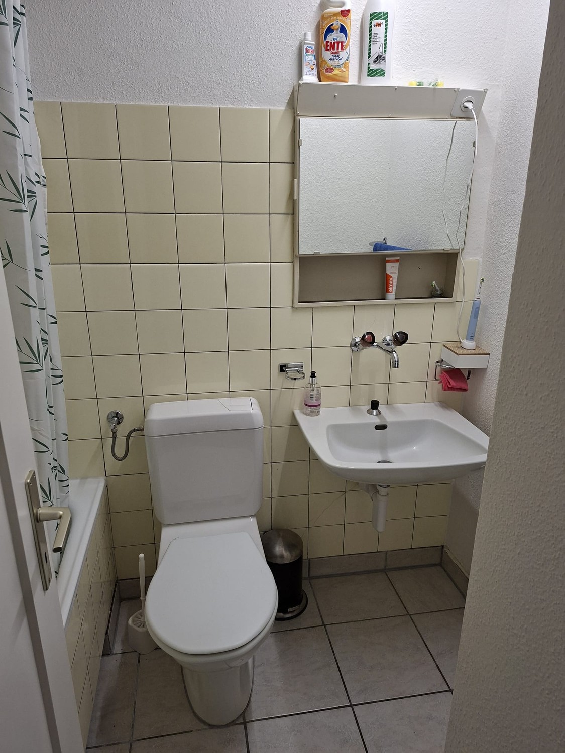 Room in a shared flat, Foto 8 von 9