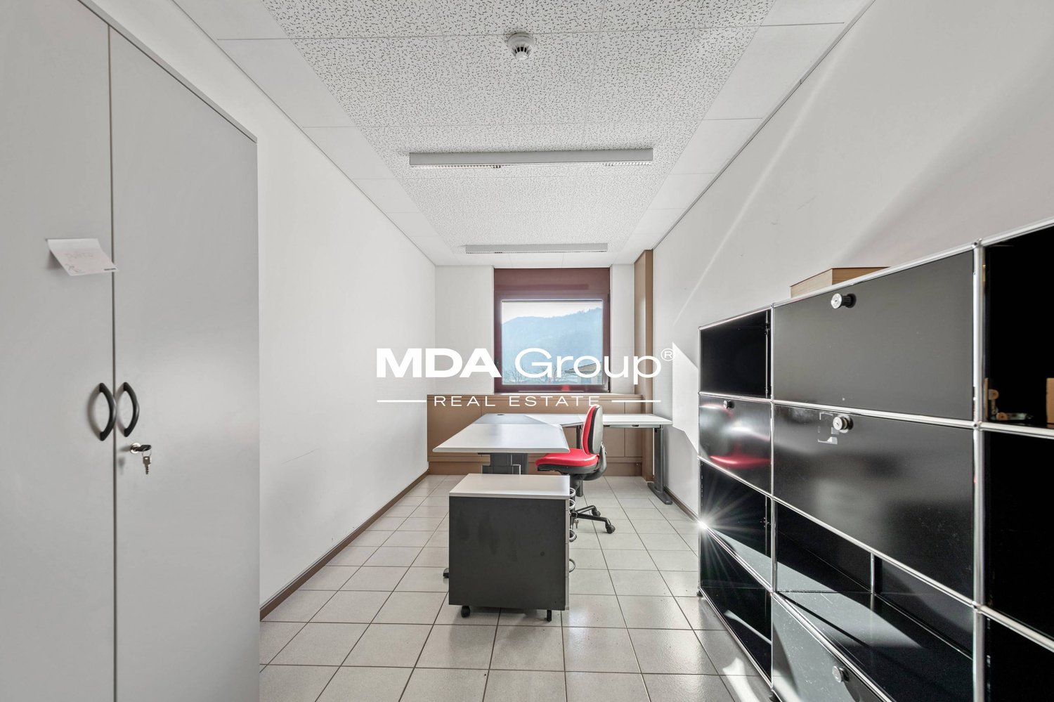 332m² Büro, Foto 7 von 10