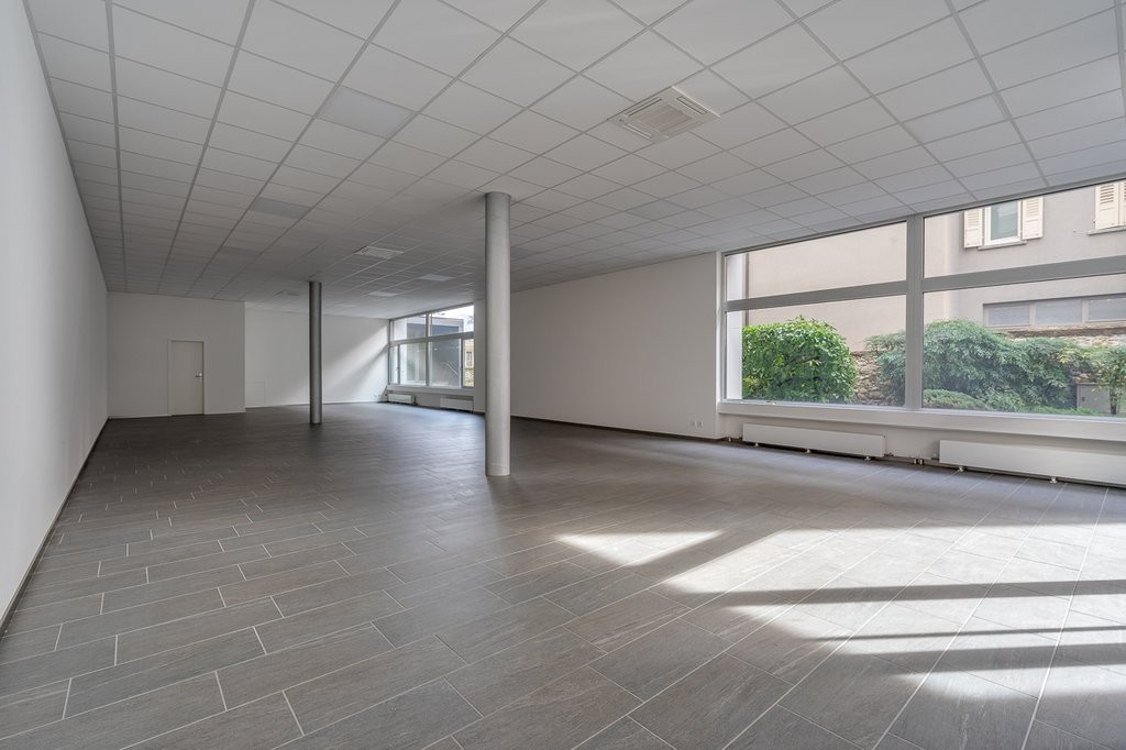 160m² shop, Foto 1 von 5