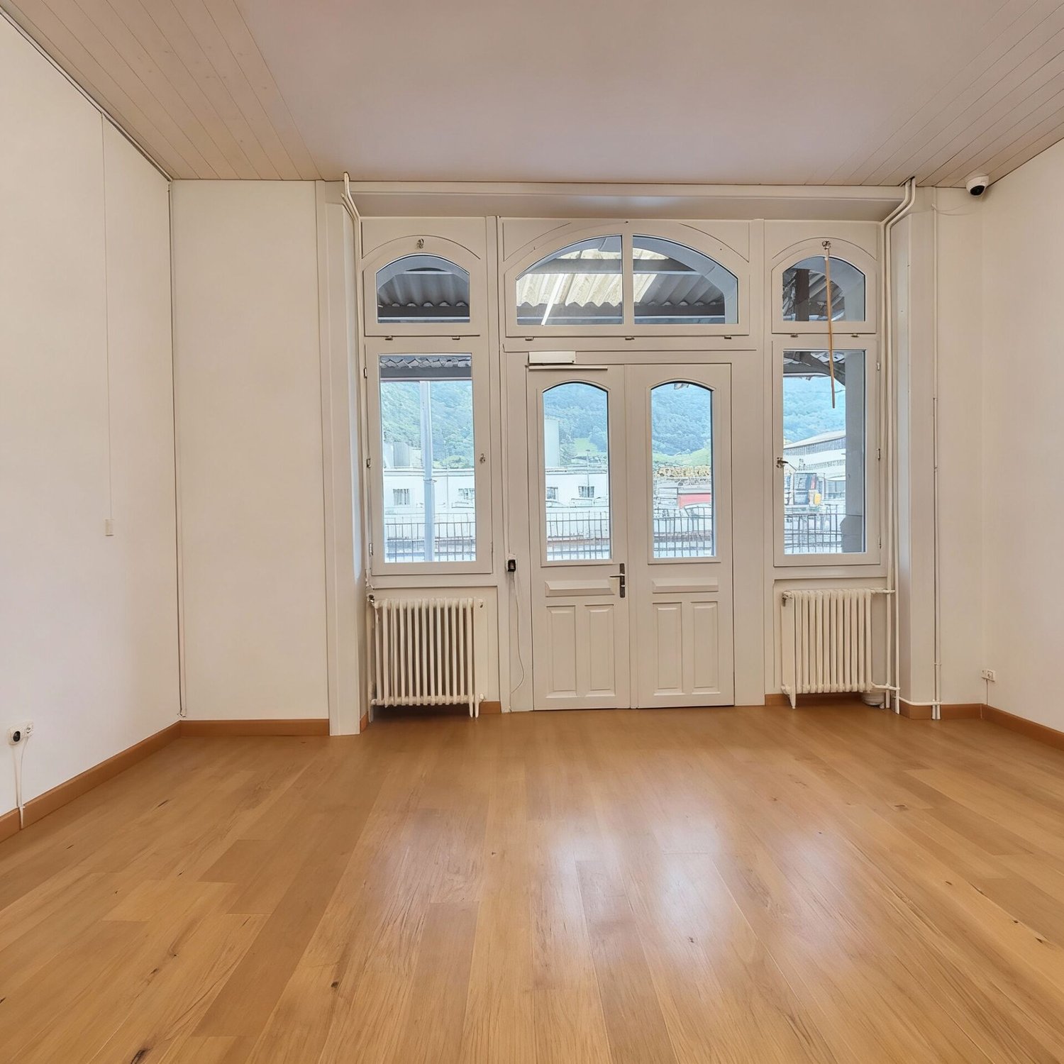 158m² office