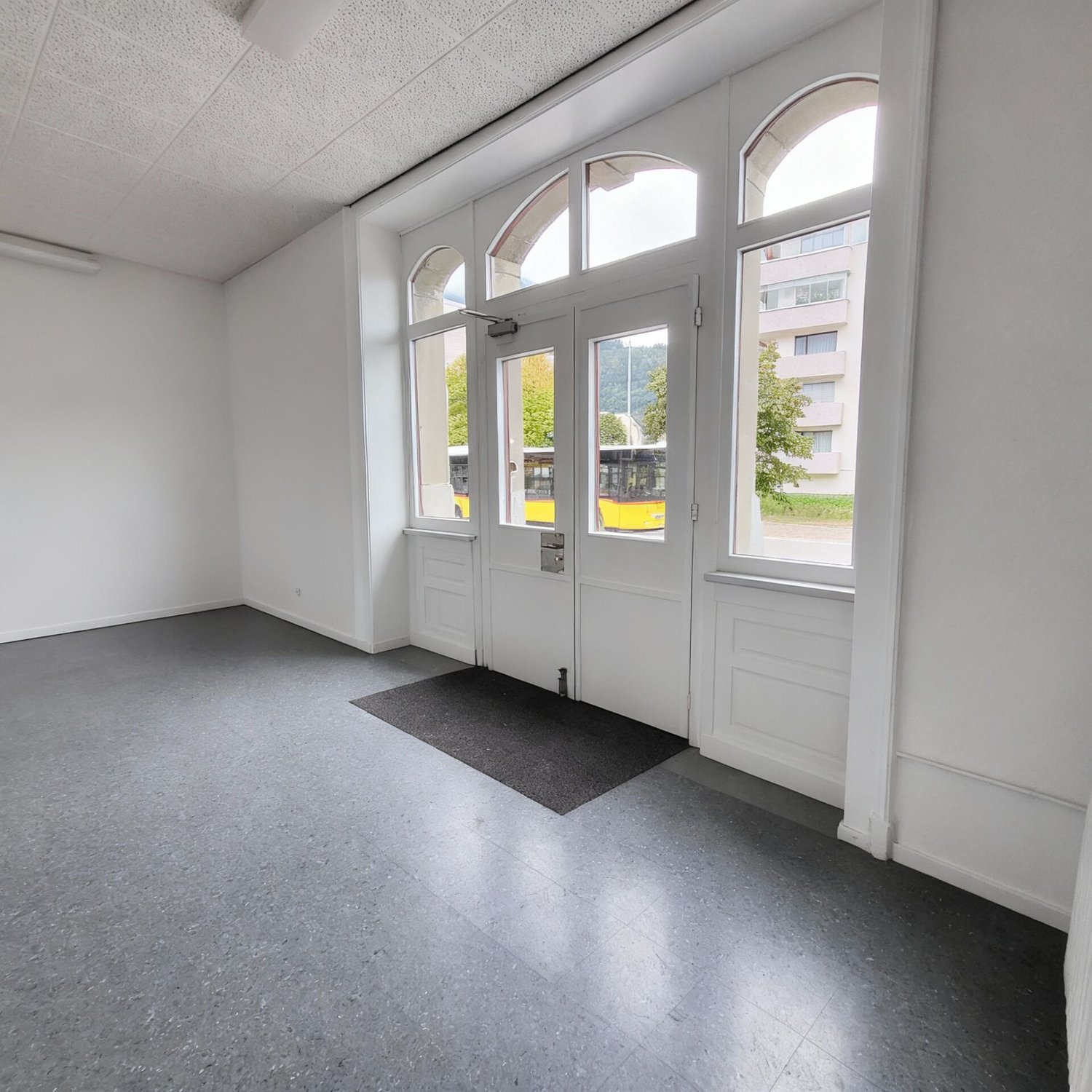 158m² office