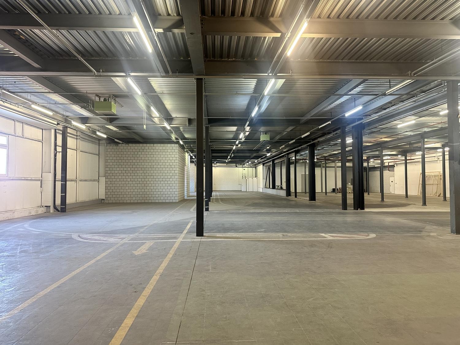 1740m² storage room, Foto 2 von 10