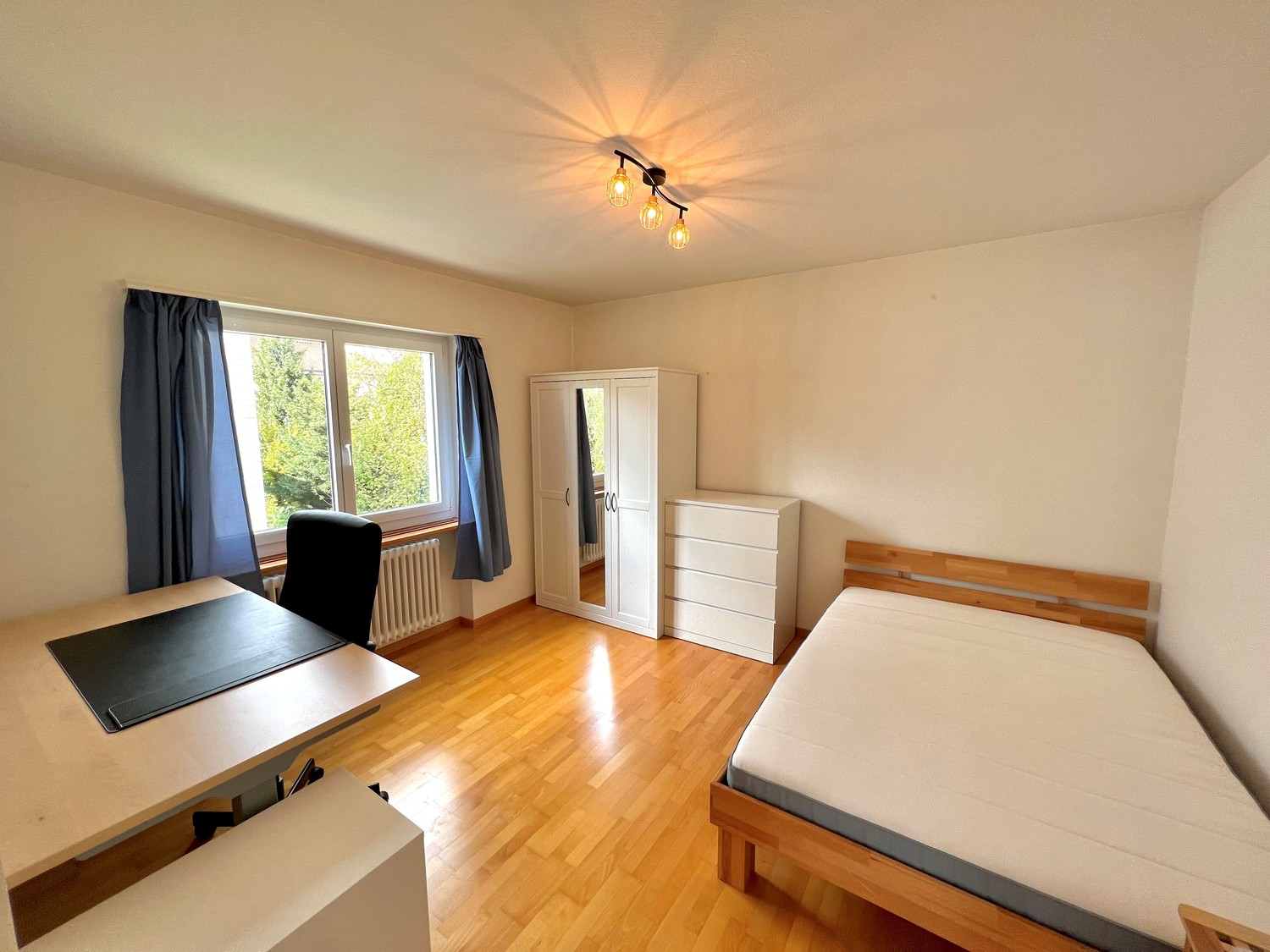 Room in a shared flat, Foto 1 von 4