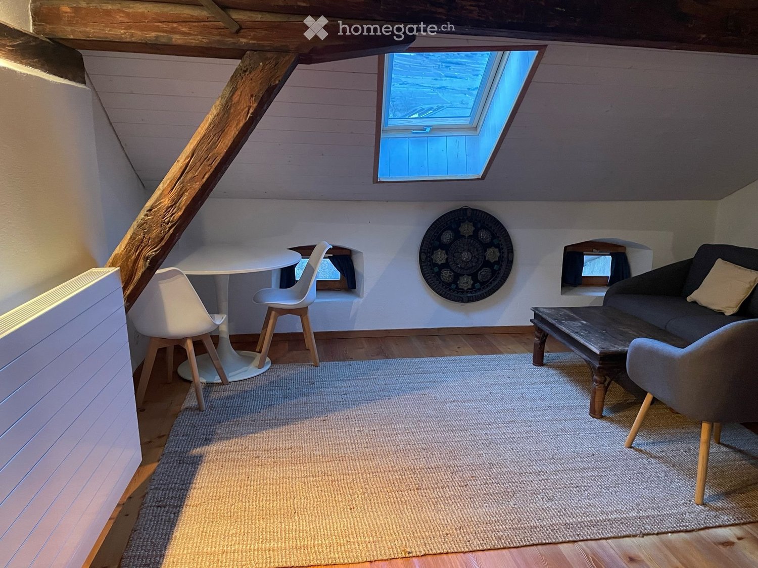 15 rooms apartment
