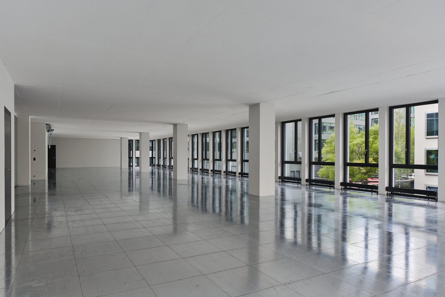 1990m² commercial, Foto 2 von 9