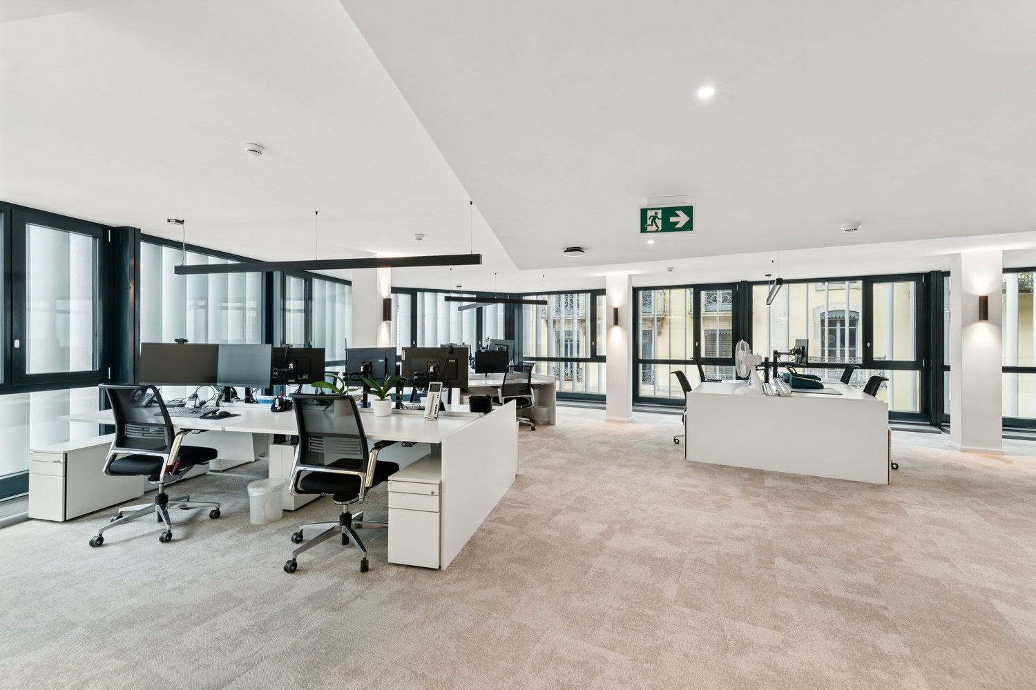 350m² Büro