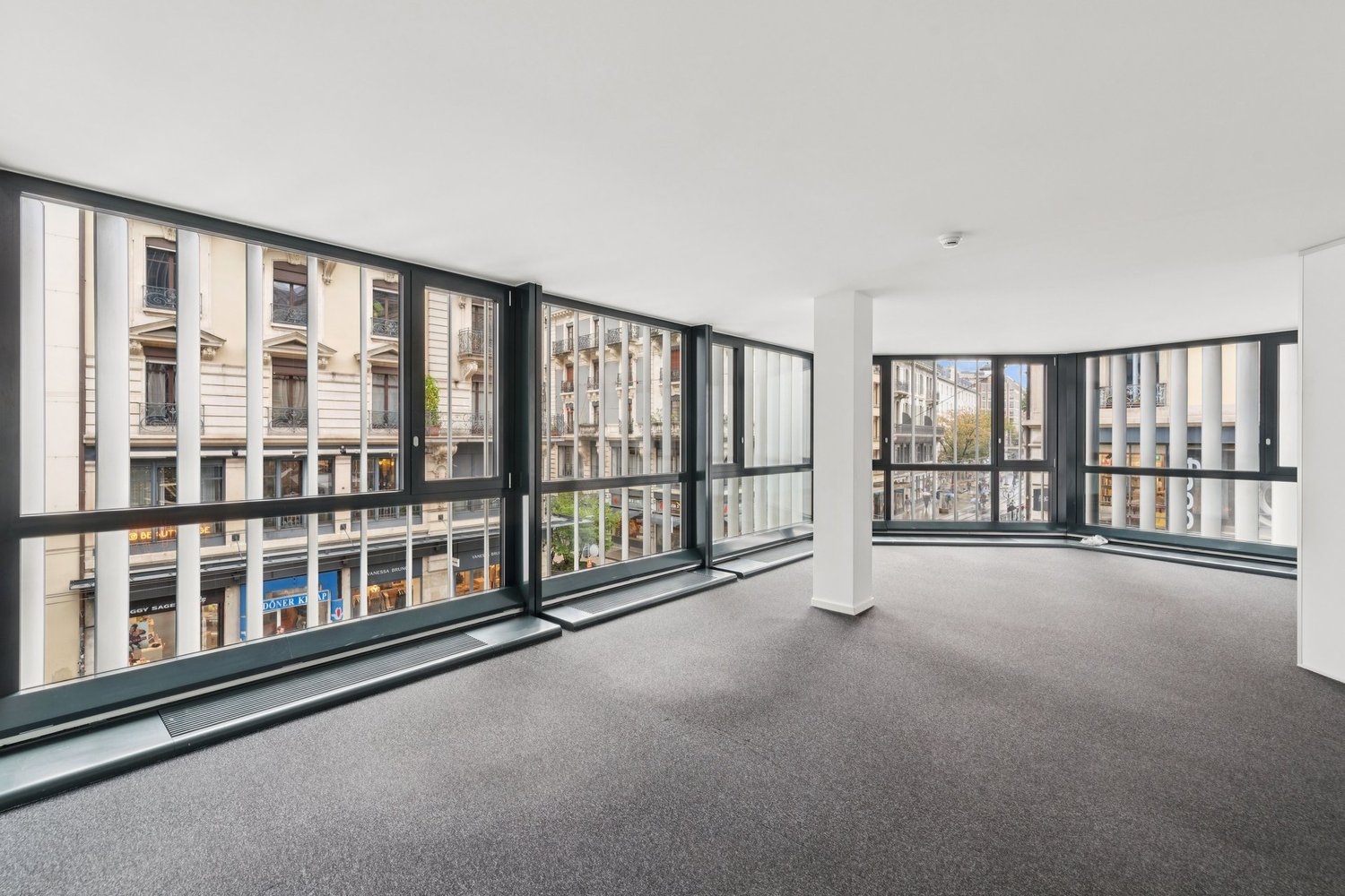 350m² Büro