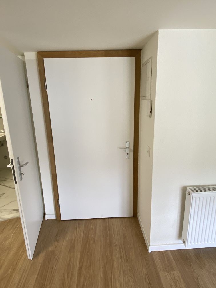 1 room apartment, Foto 1 von 8
