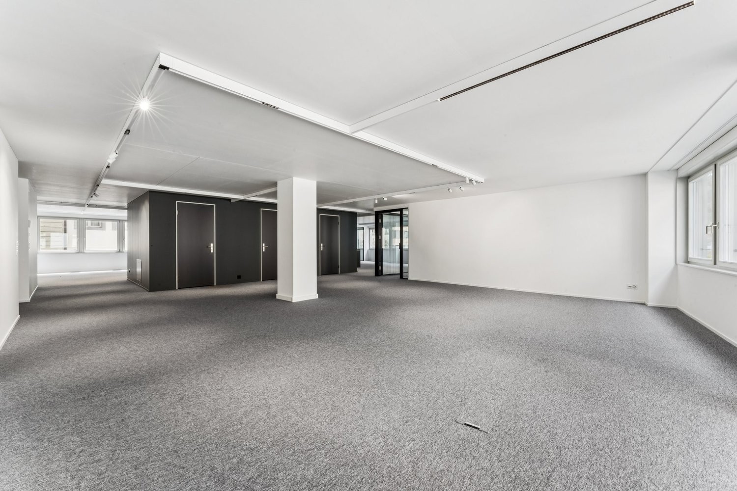 Bureau de 268m², photo 3 sur 10
