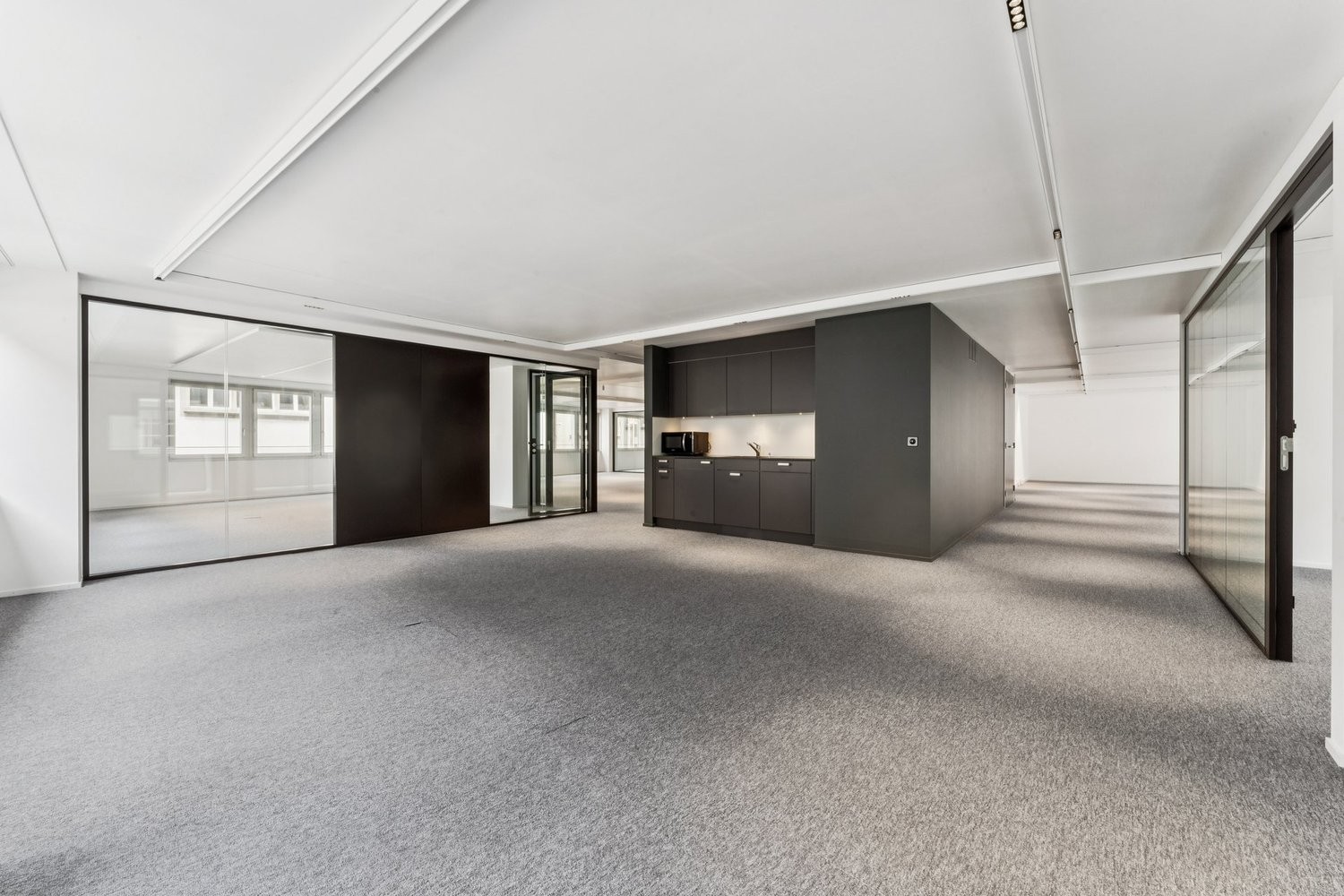Bureau de 268m², photo 4 sur 10