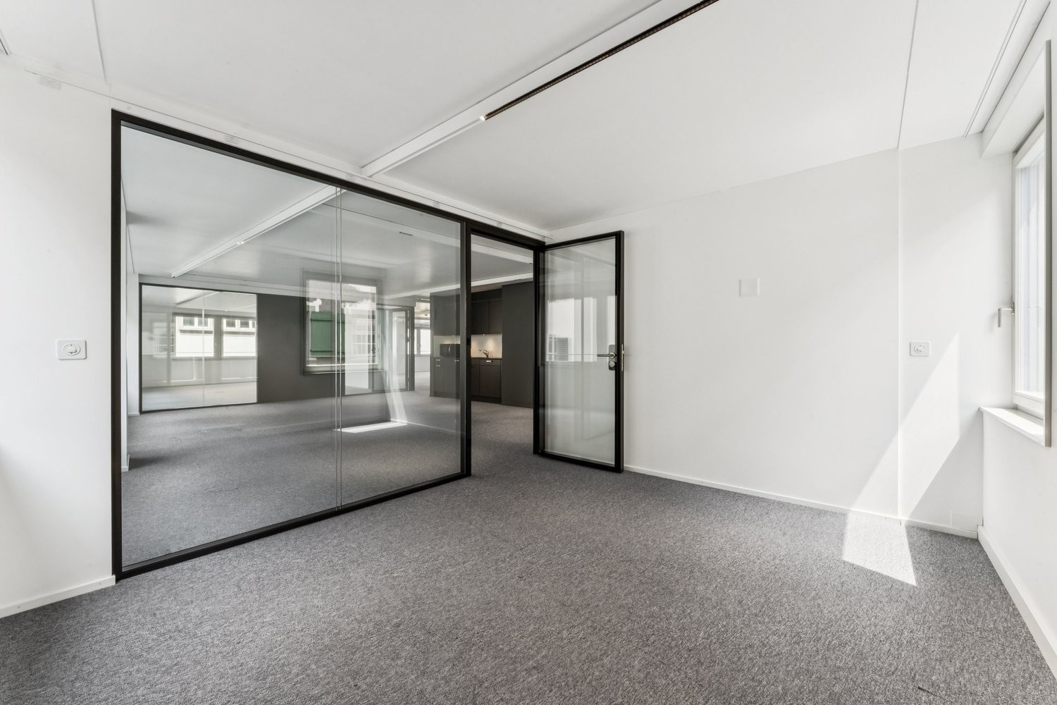 Bureau de 268m², photo 5 sur 10