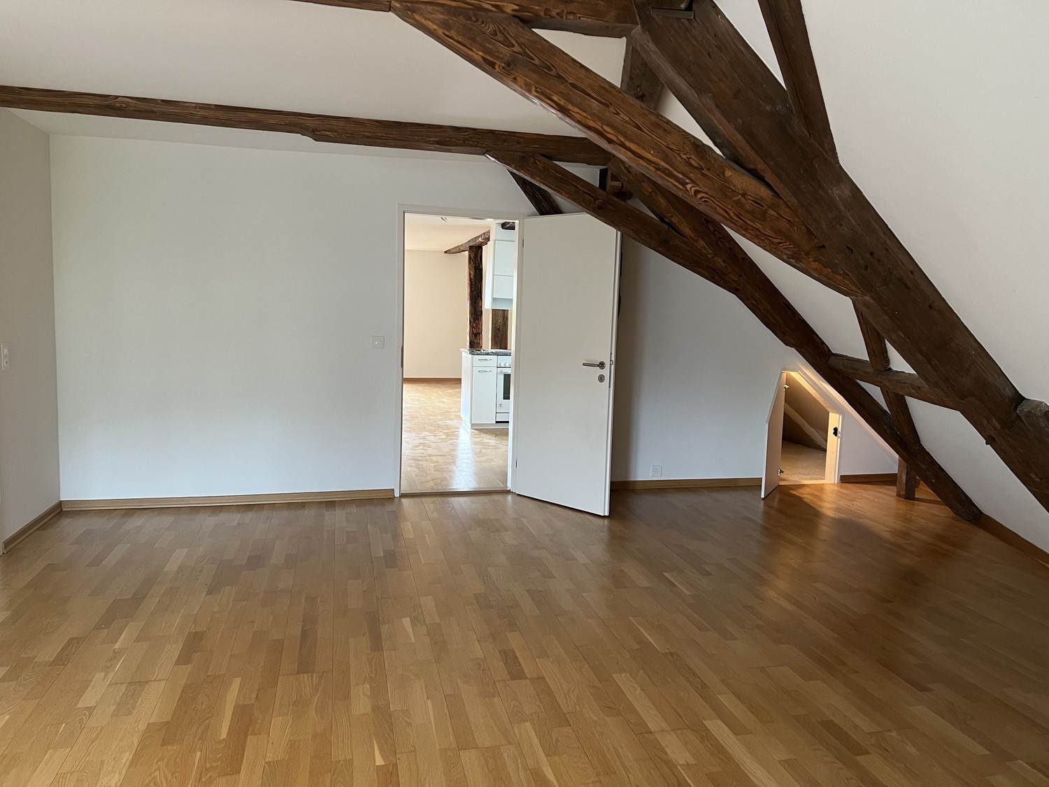 3 rooms roof flat