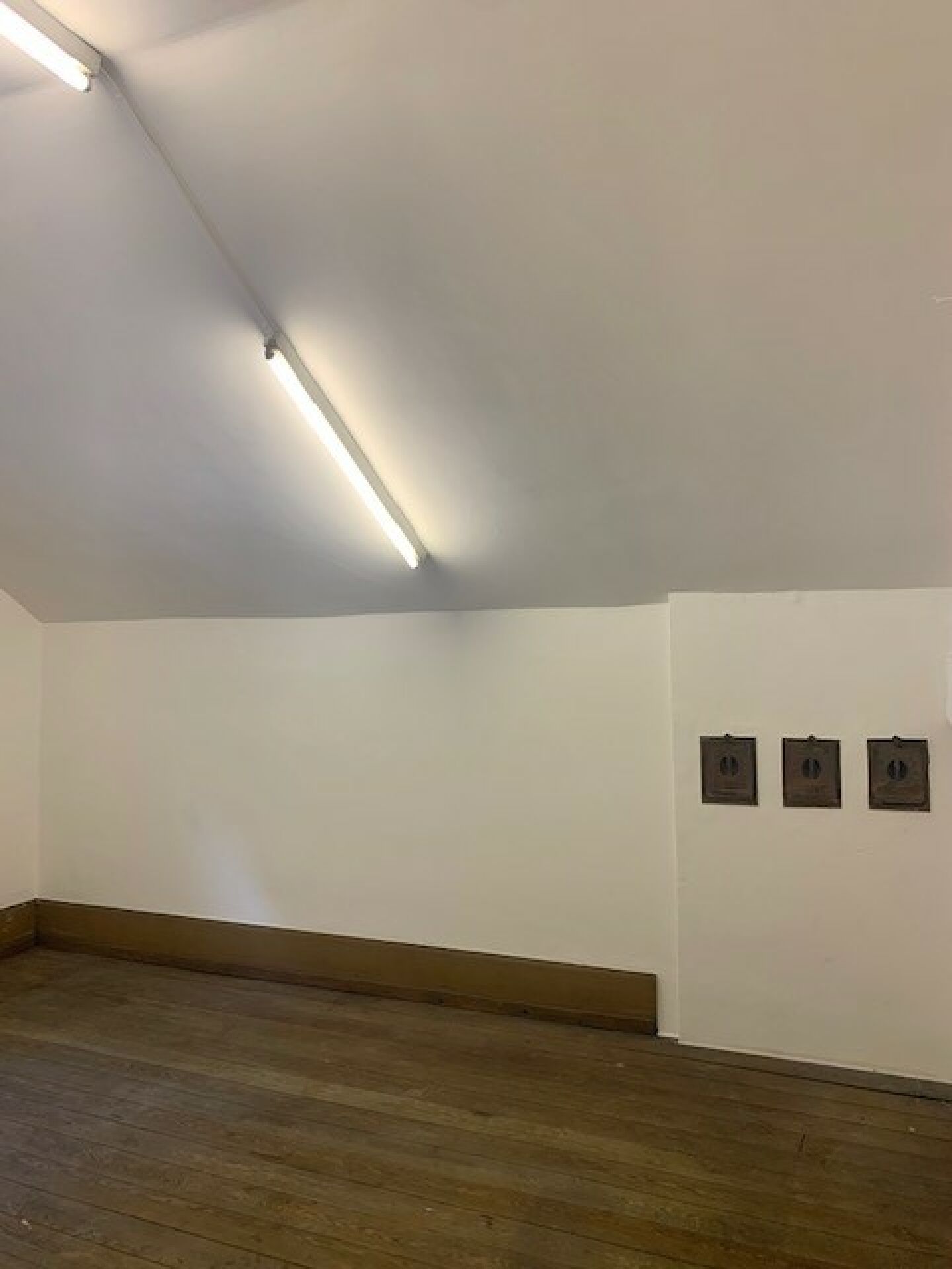 40m² shop