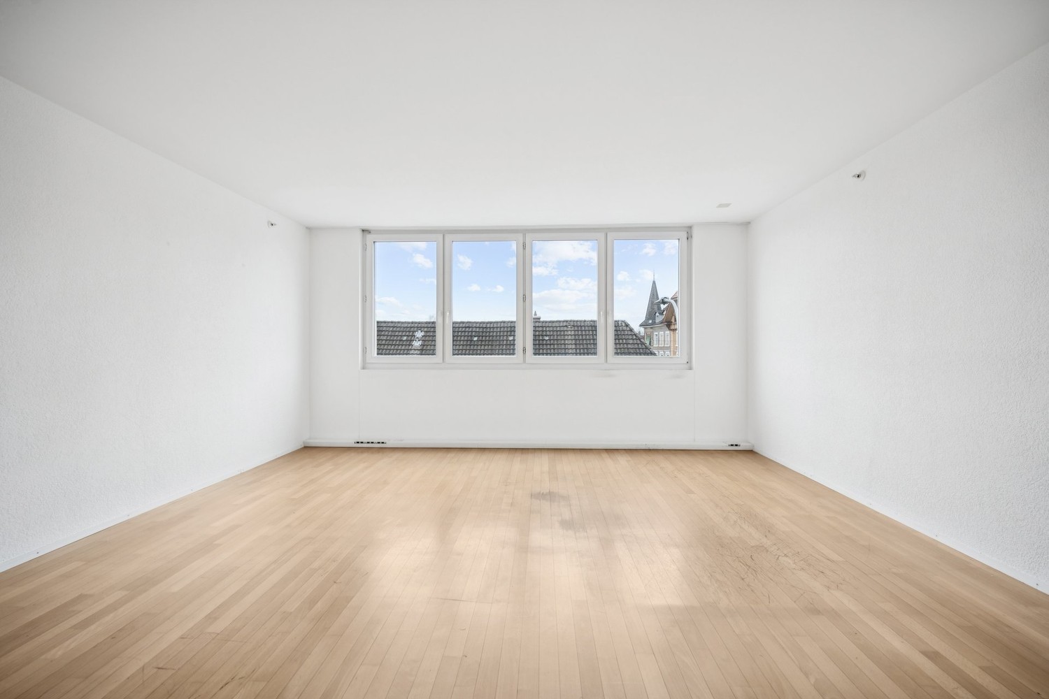 248m² office