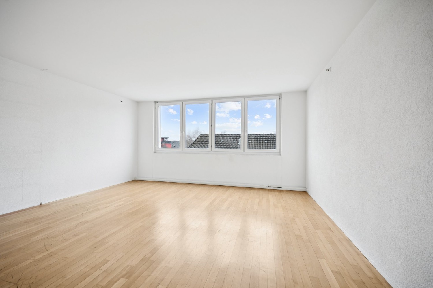 248m² office