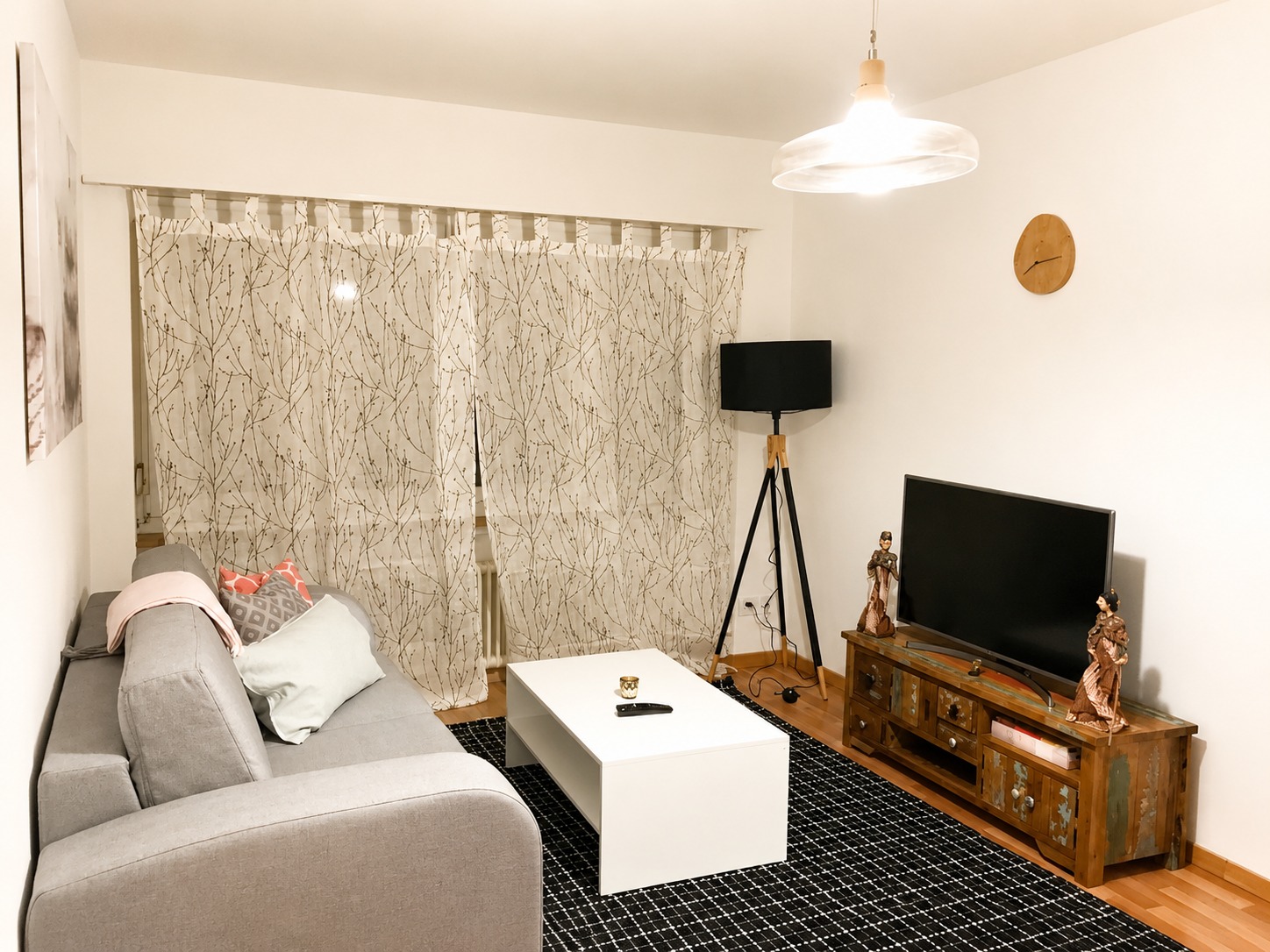 2 ½ Zimmer möblierte Wohnung, Foto 2 von 10