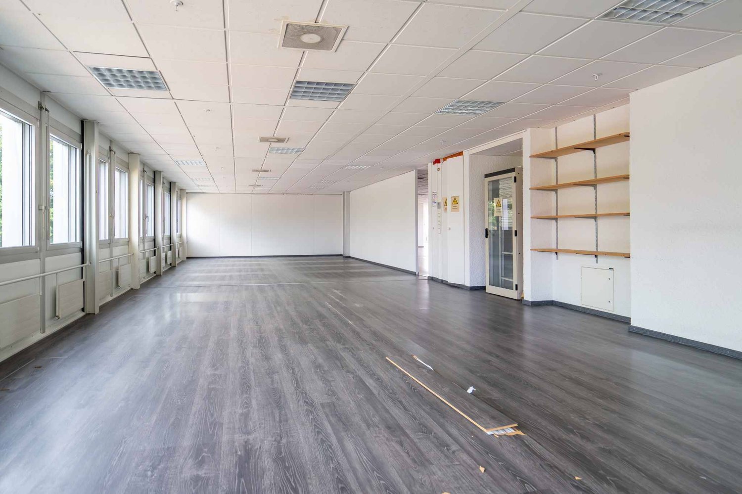 626m² Büro, Foto 5 von 6