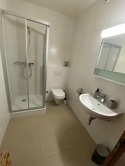 Studio von 35 m² mit Balkon, Foto 1 von 4