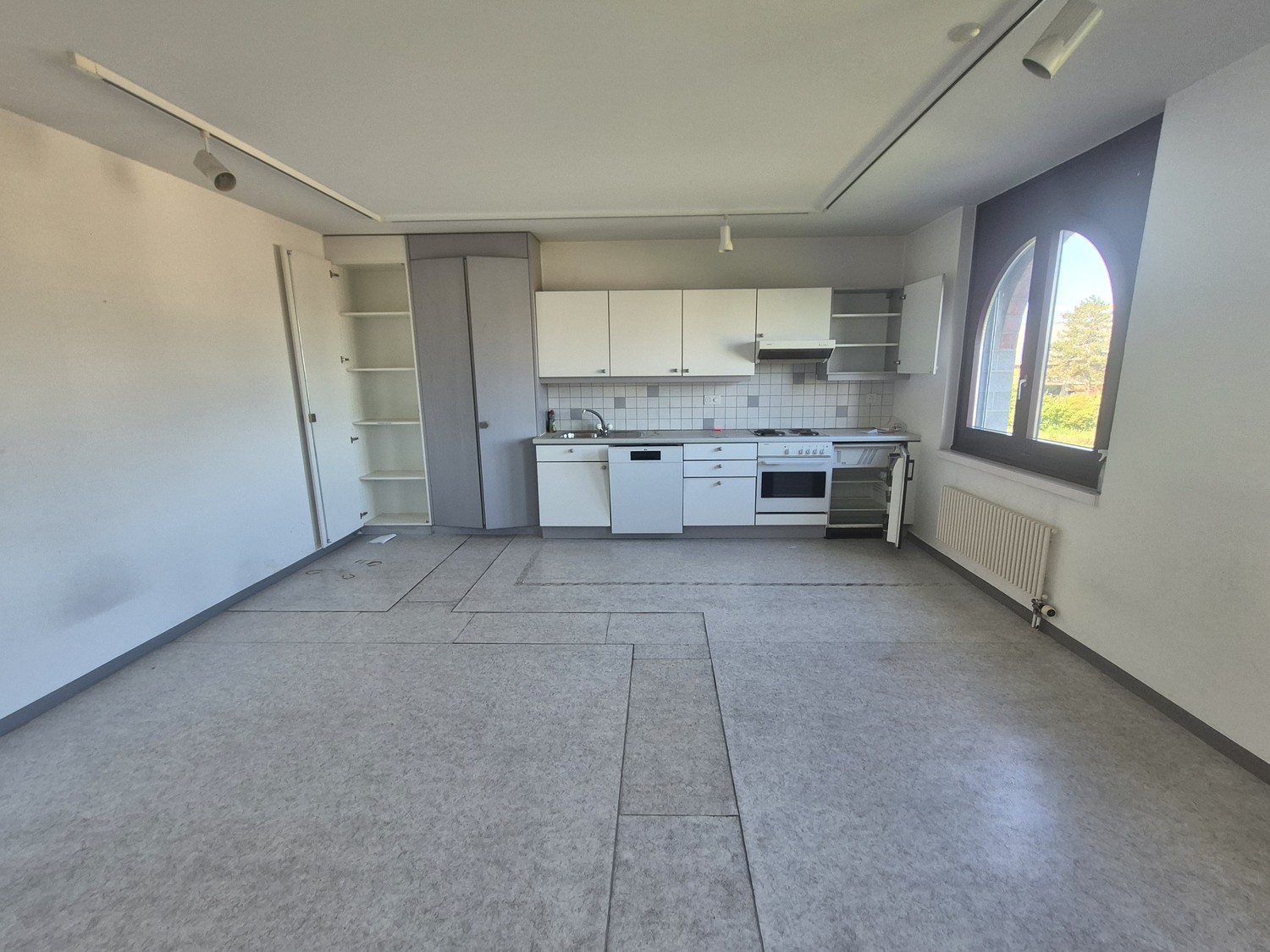 312m² office