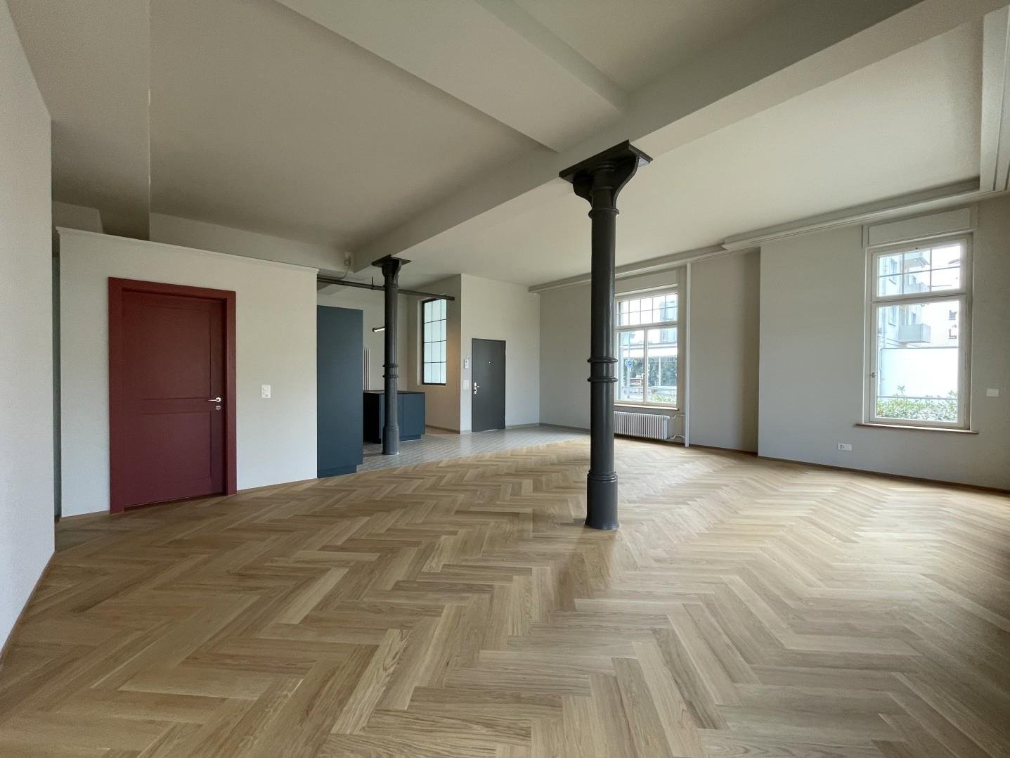 100m² commercial, Foto 1 von 10