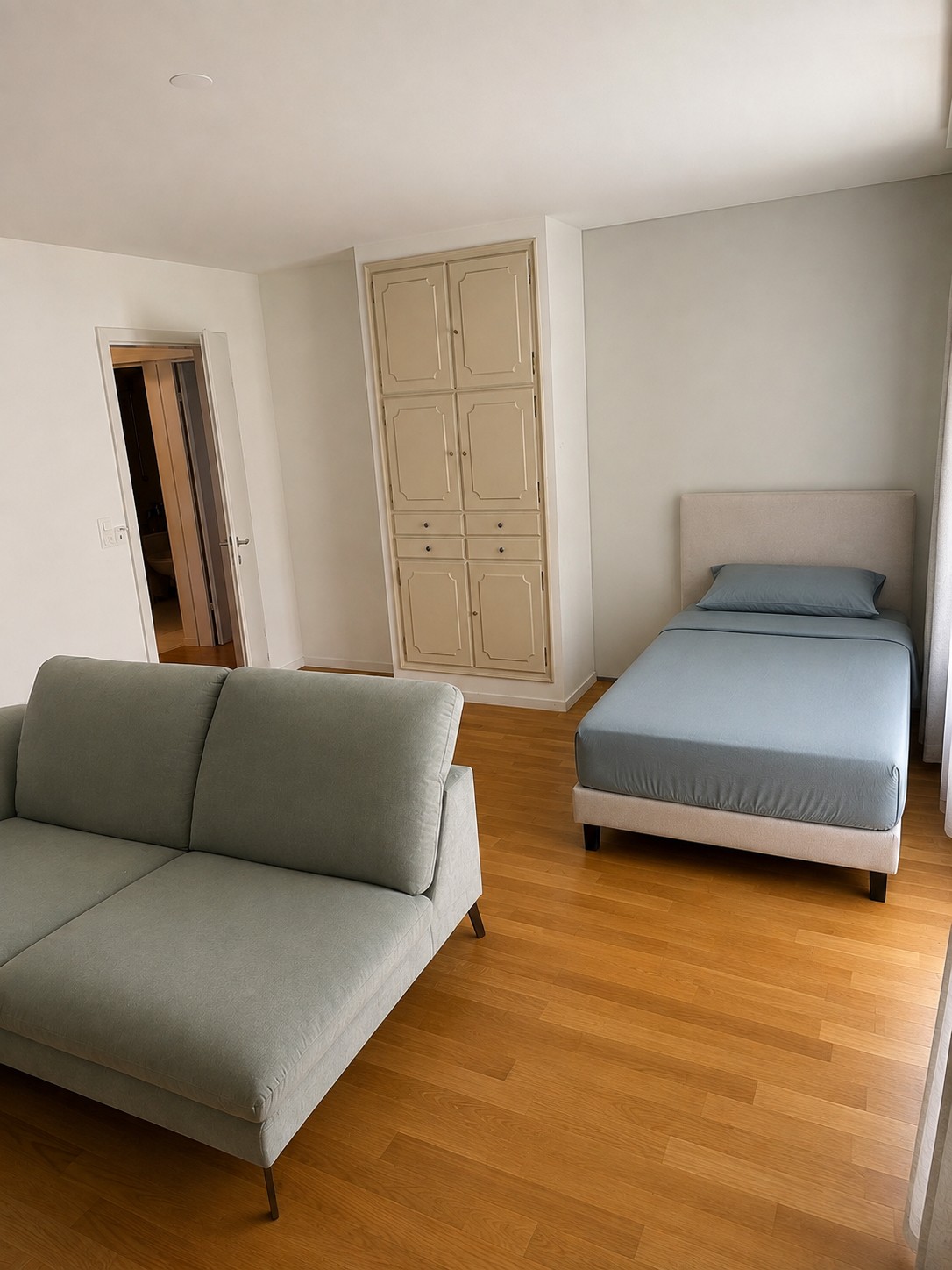 Zimmer in einer Wohngemeinschaft, Foto 2 von 10