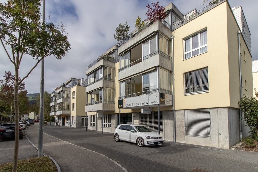 76m² office