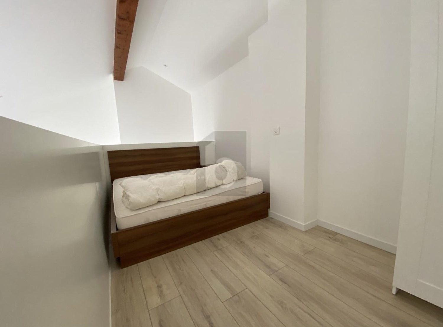 28m² office