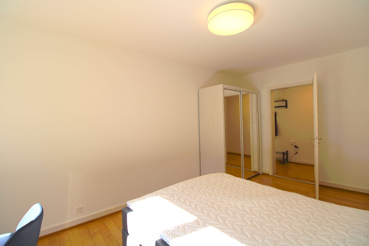 Zimmer in einer Wohngemeinschaft, Foto 3 von 10