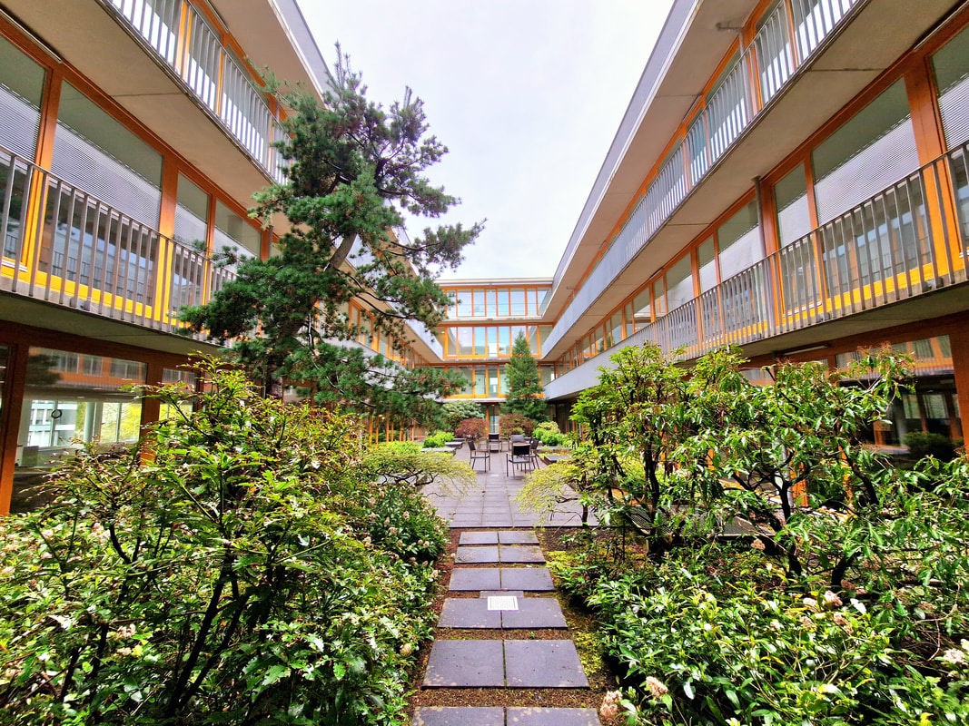 150m² office