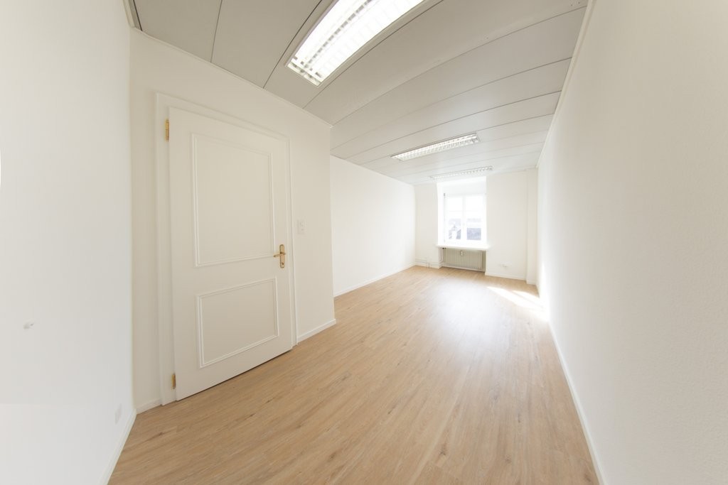 76m² de cabinet