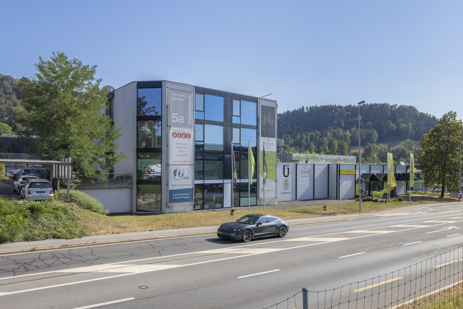 151m² office