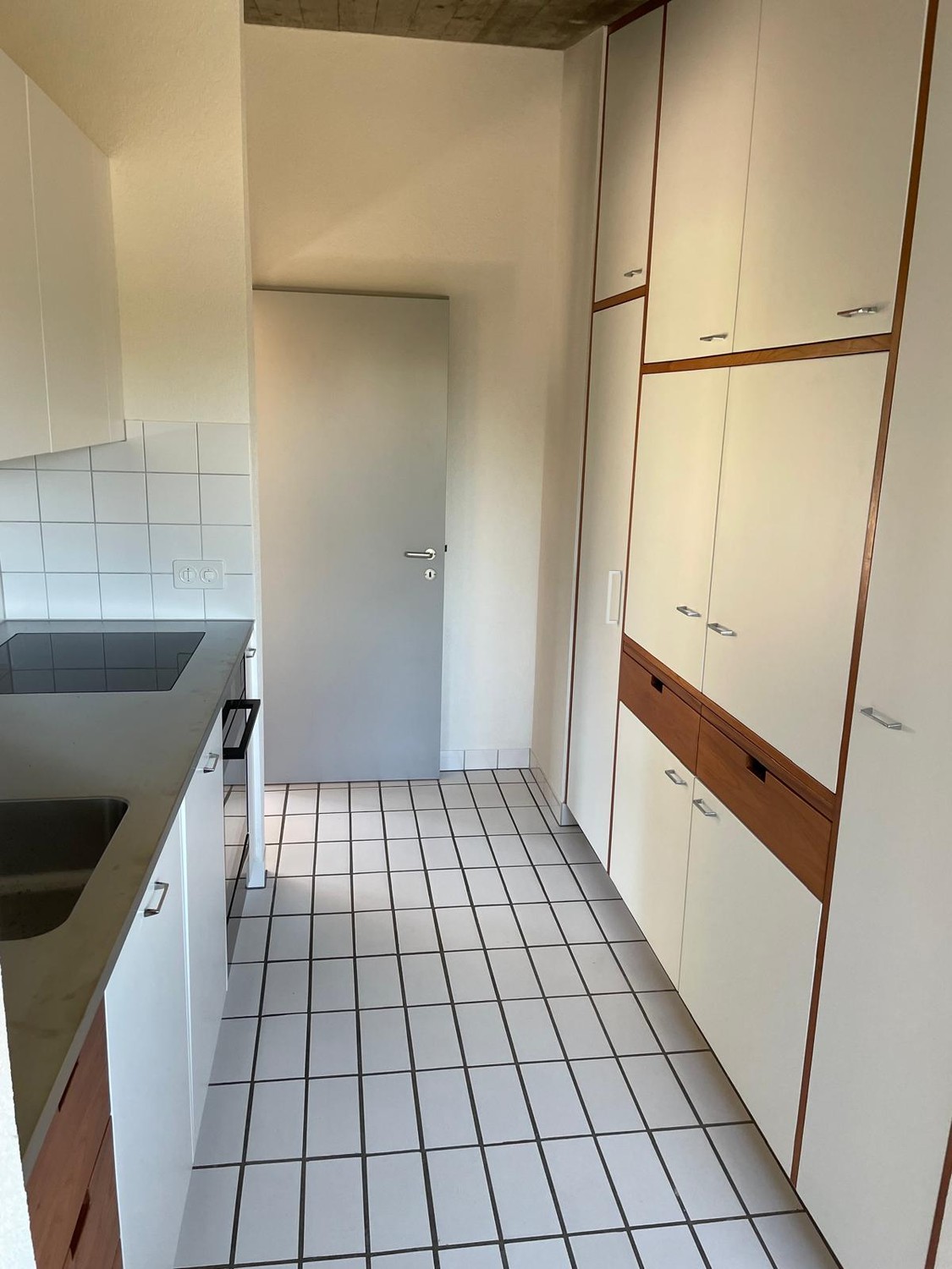 8 rooms single house