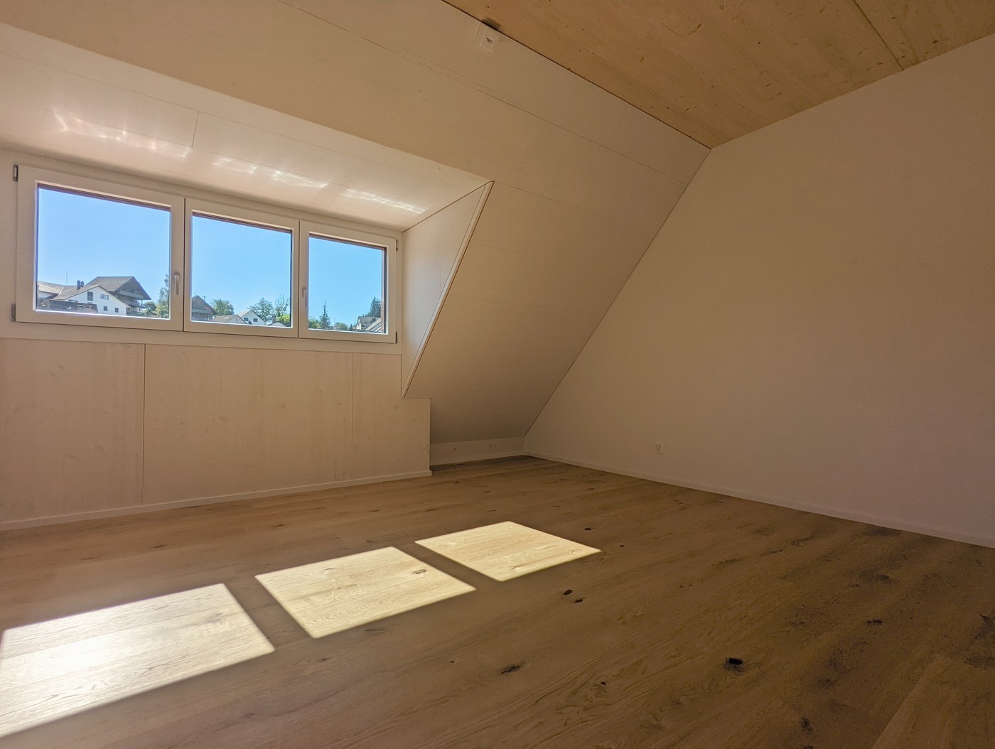 3 ½ rooms attic flat
