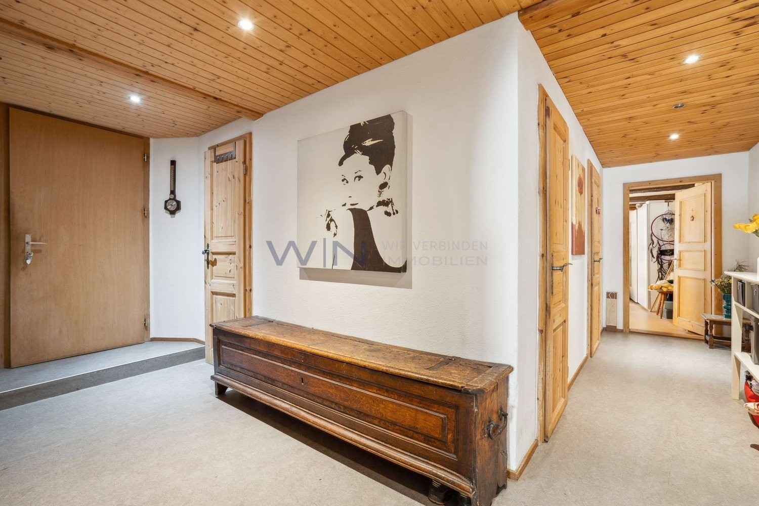 Casa plurifamiliare da 19 ½ locali, foto 9 di 10