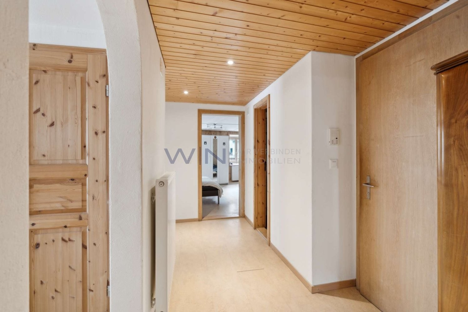 Casa plurifamiliare da 19 ½ locali, foto 6 di 10