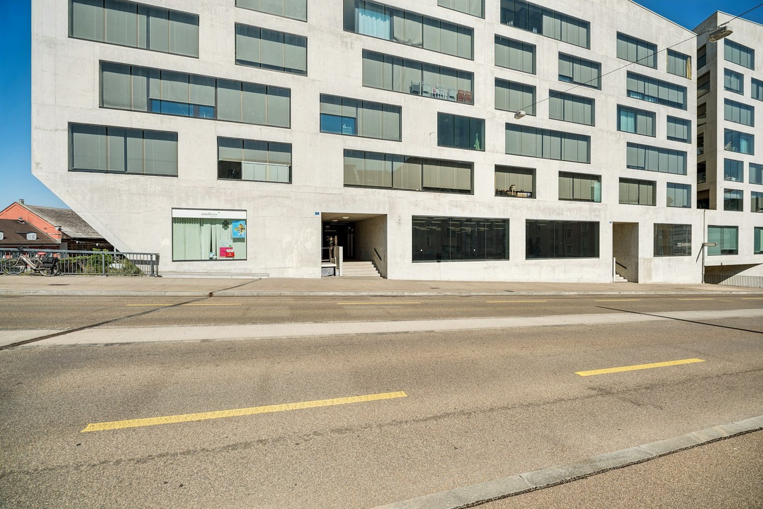 310m² commercial
