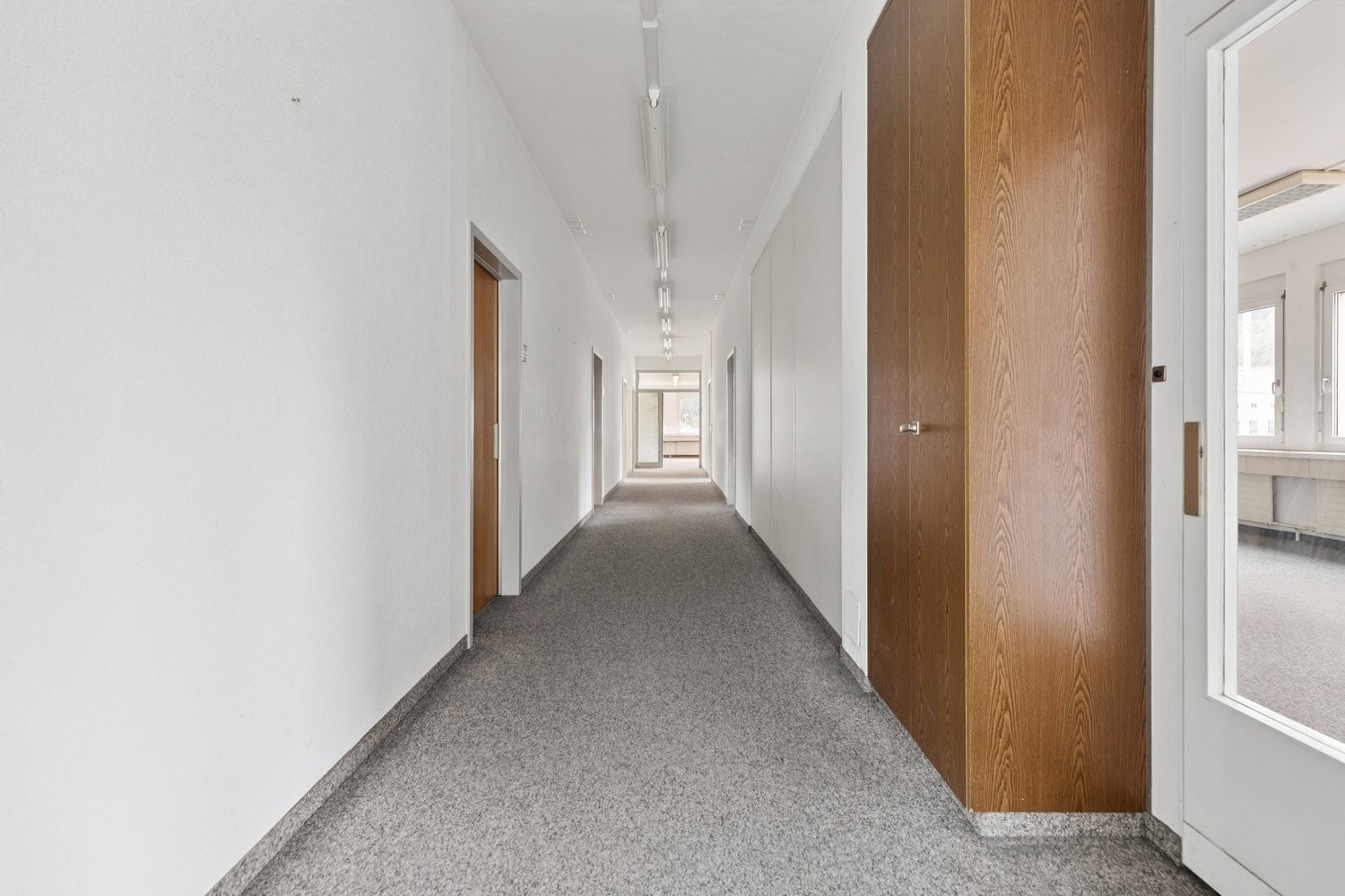 858m² office, Foto 6 von 10