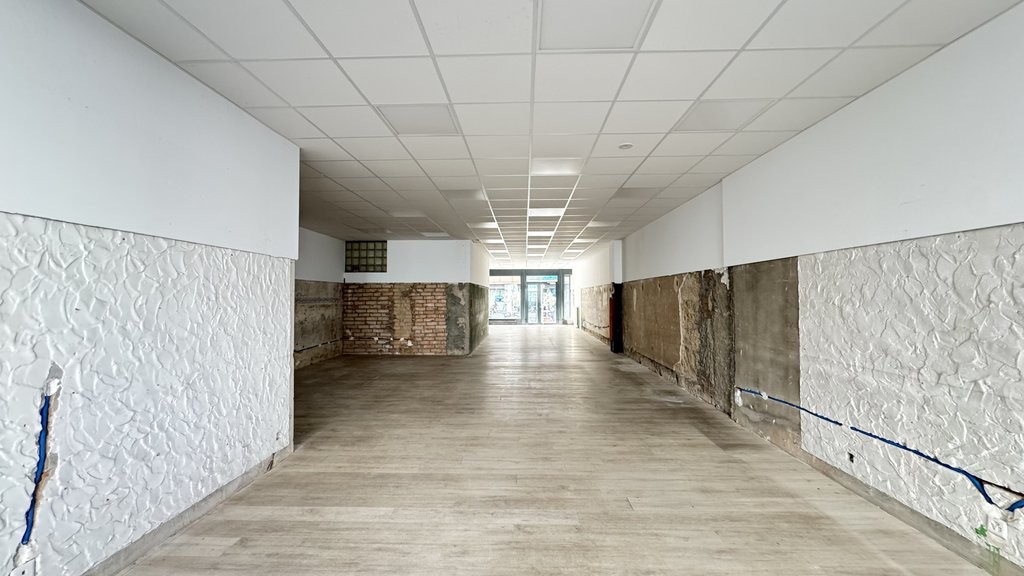 Magasin de 120m²