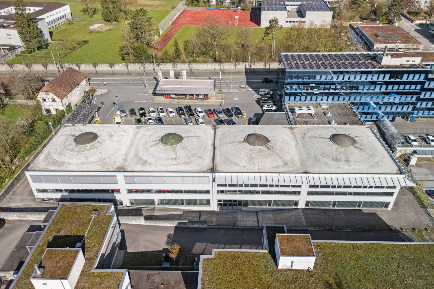 670m² industrial object